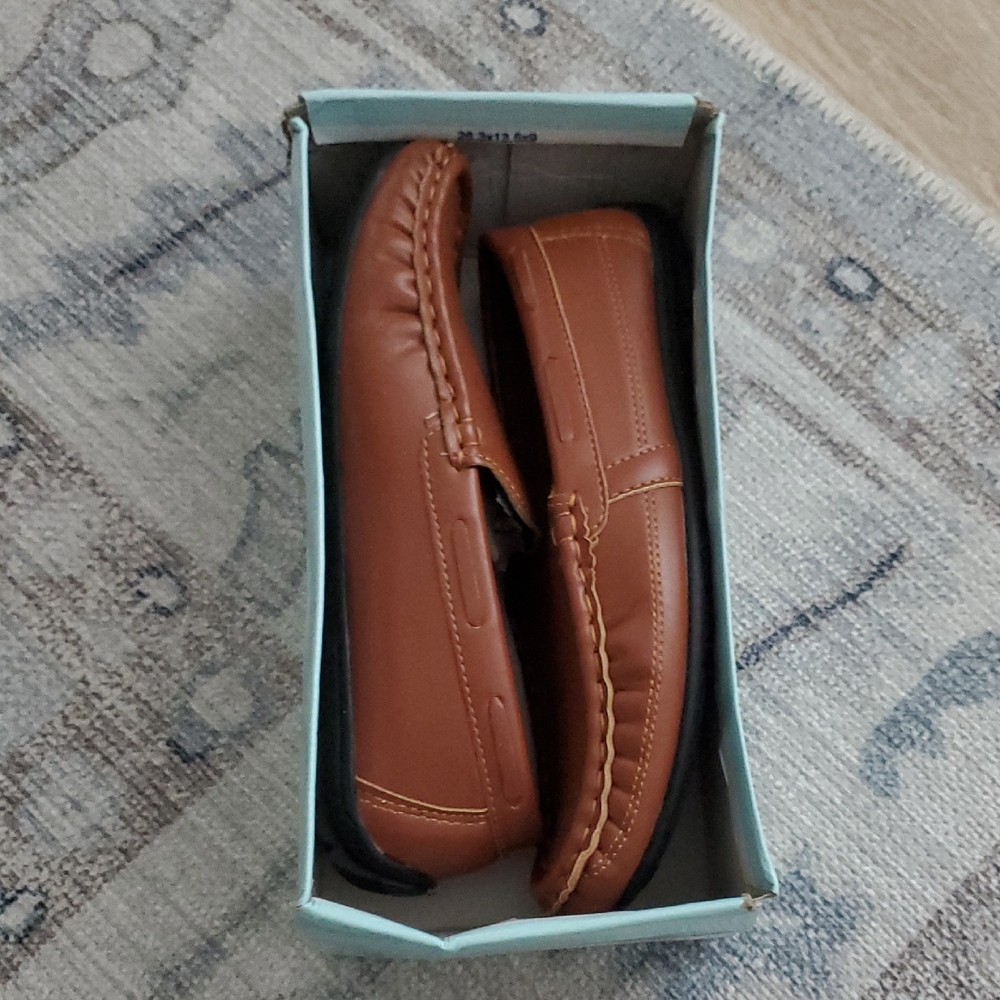 NIB Josmo Boys Tan Moccasin Driving Loafer Shoes Sz4